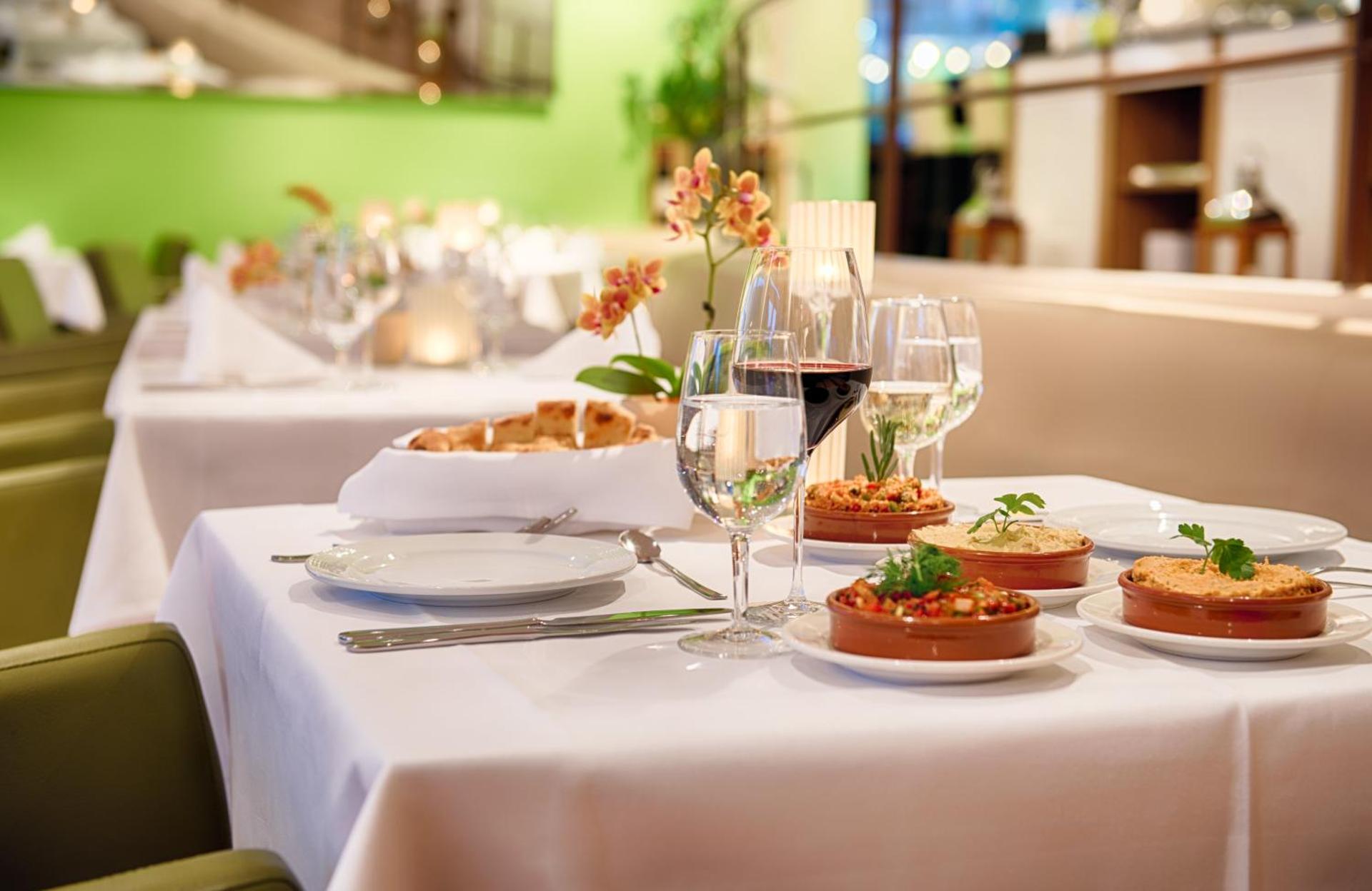 Restaurant/places to eat