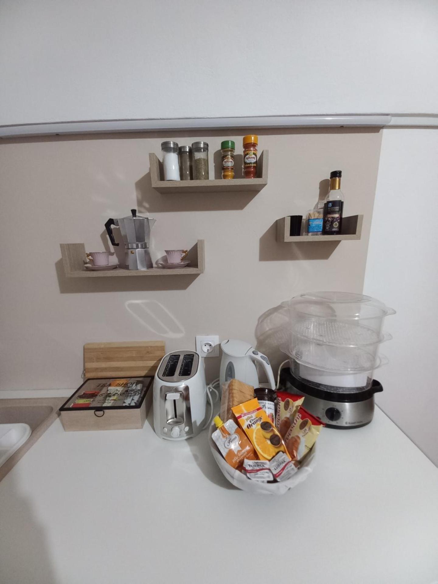 Coffee/tea facilities