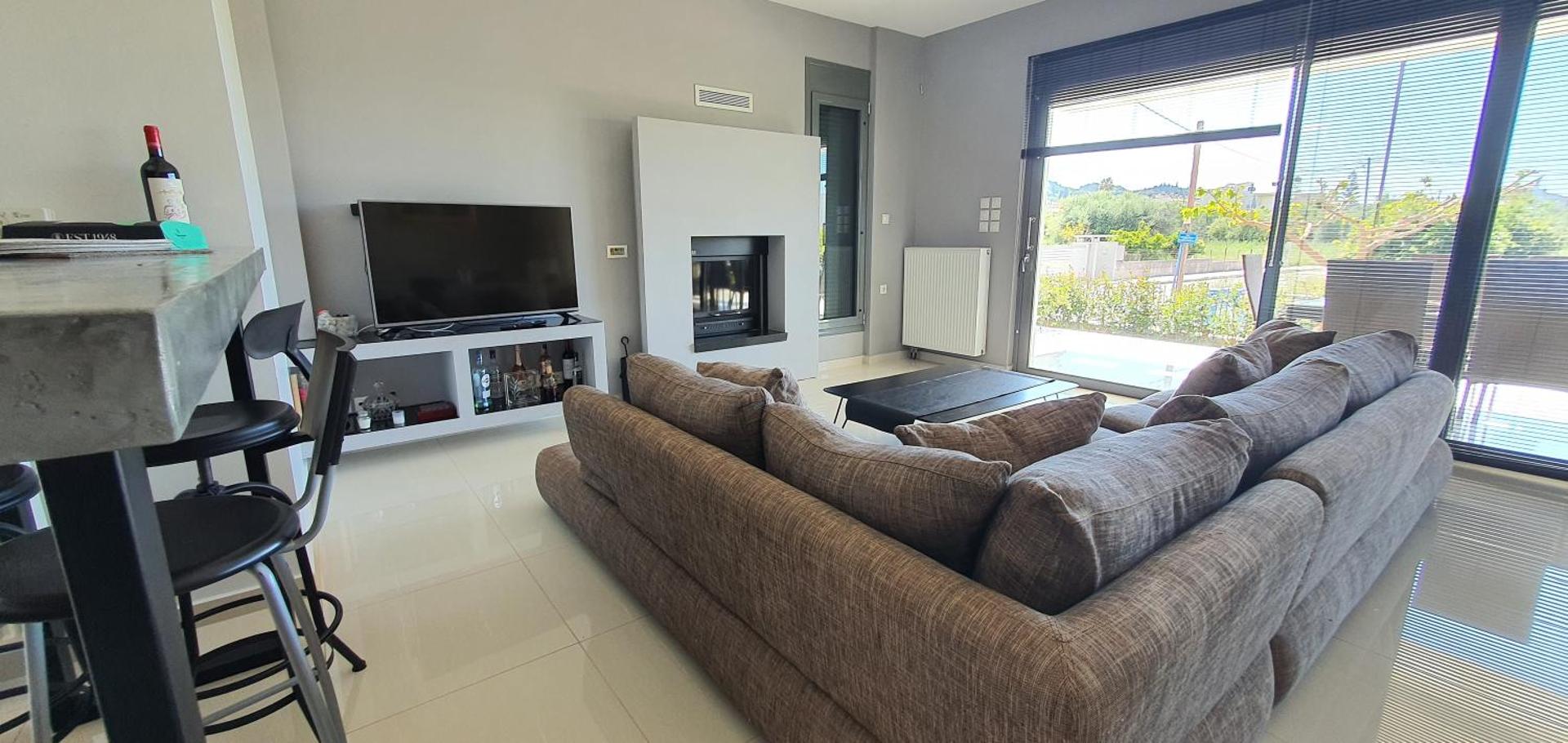 Villa Demiris at Vrachneika Beach