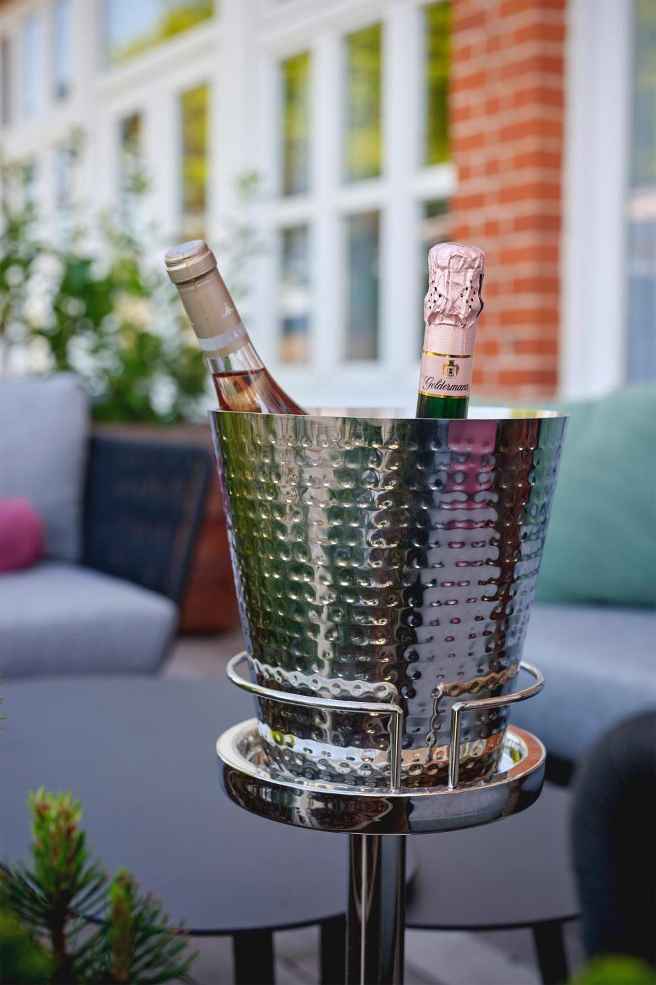 Goldmädchen 93 - Beach Studio