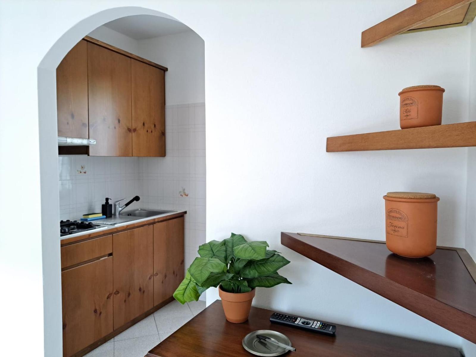 Casa Sofi by Quokka 360 - near Rezzonico Castle