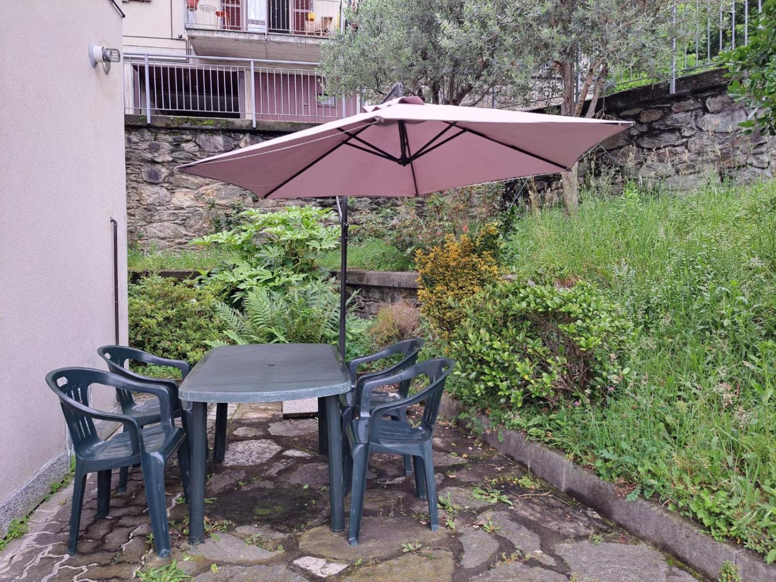 Casa Sofi by Quokka 360 - near Rezzonico Castle