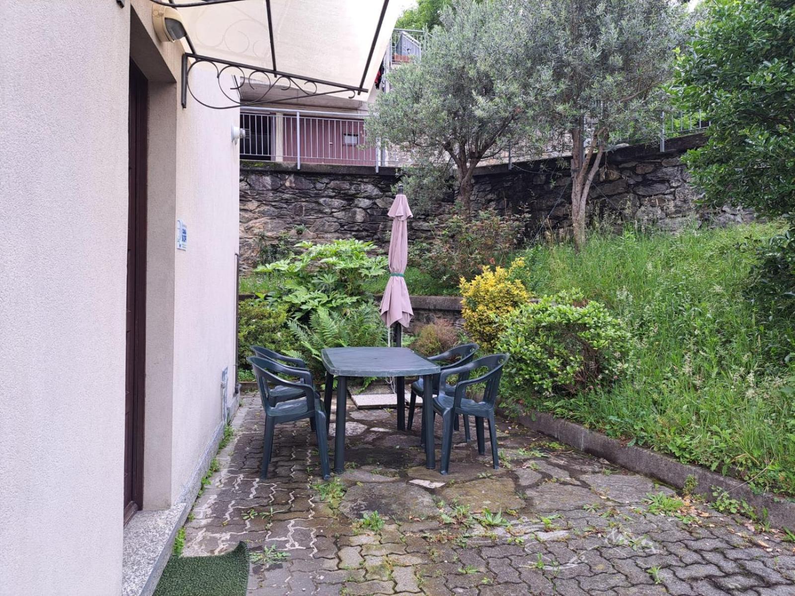 Casa Sofi by Quokka 360 - near Rezzonico Castle