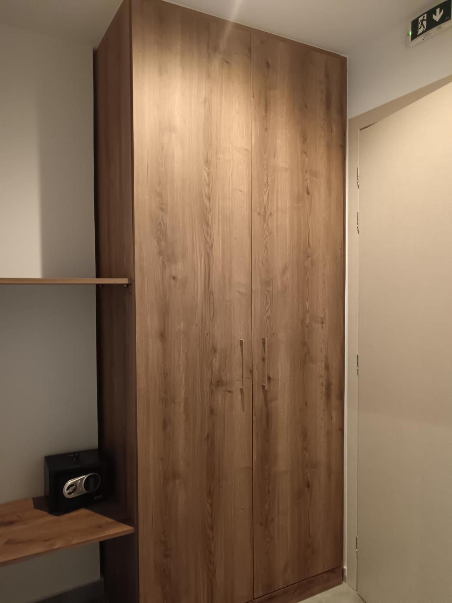 King Studio with Sofa Bed