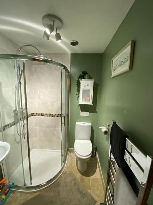 St Catherines, Winterborne Lodge