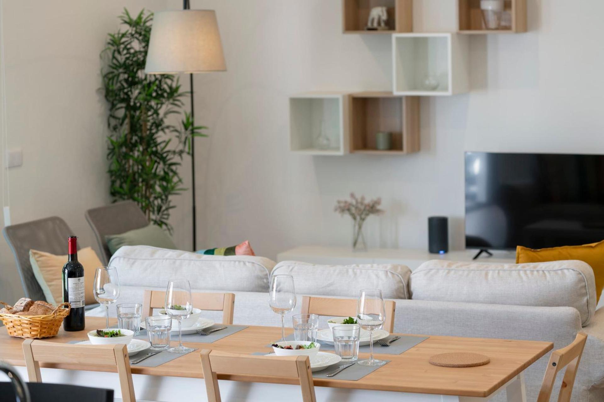 Communal lounge/ TV room