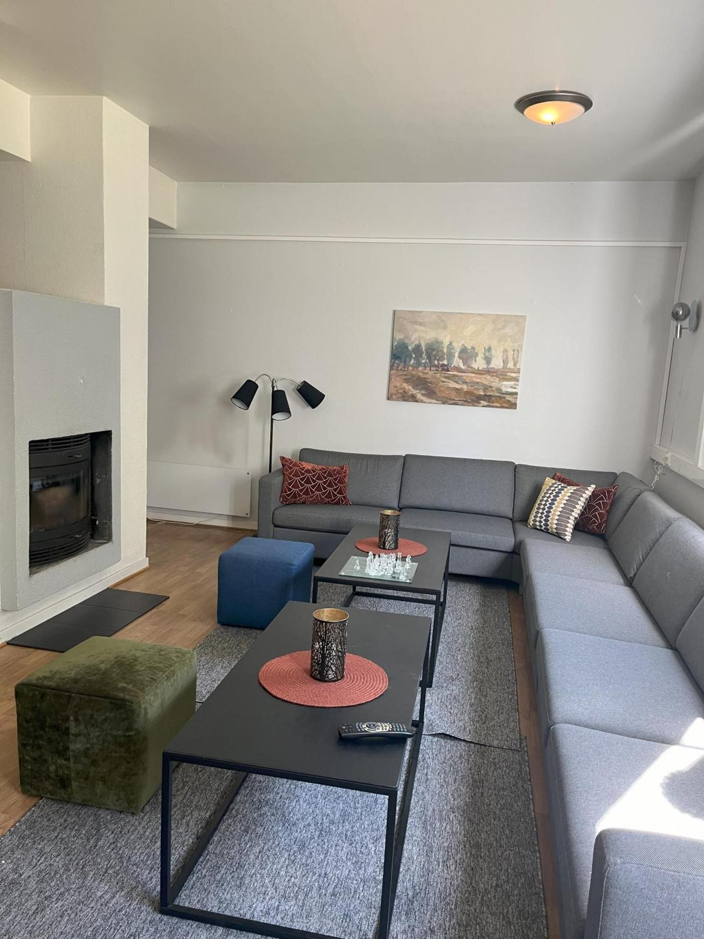 Communal lounge/ TV room