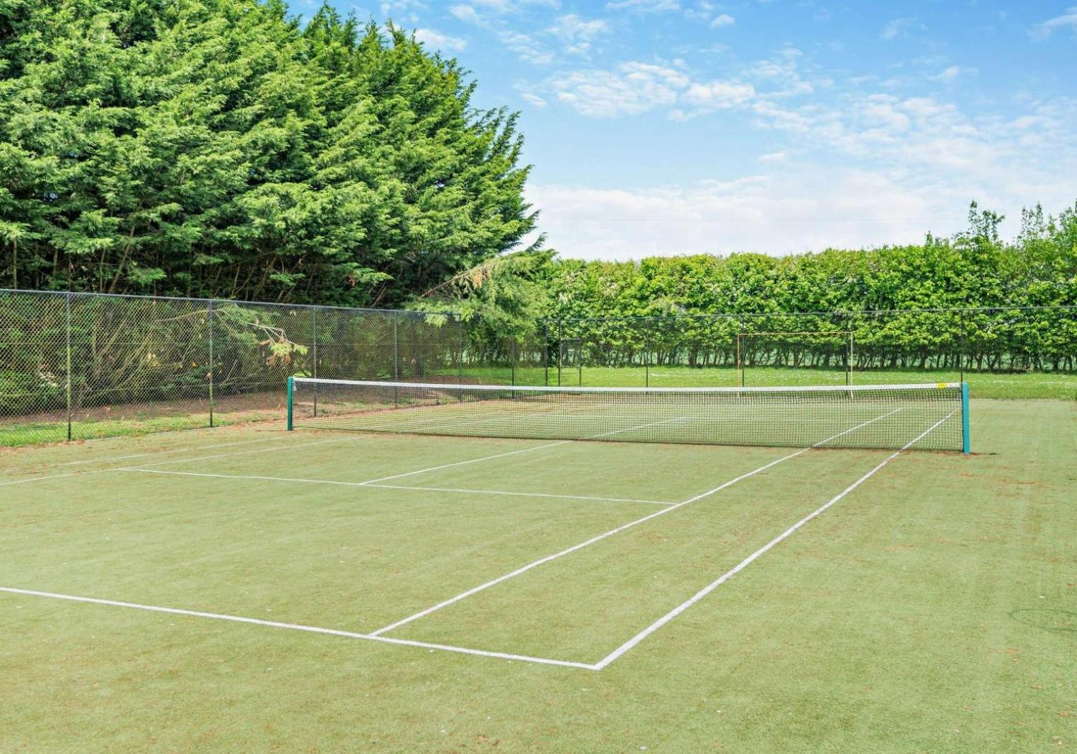 Tennis court