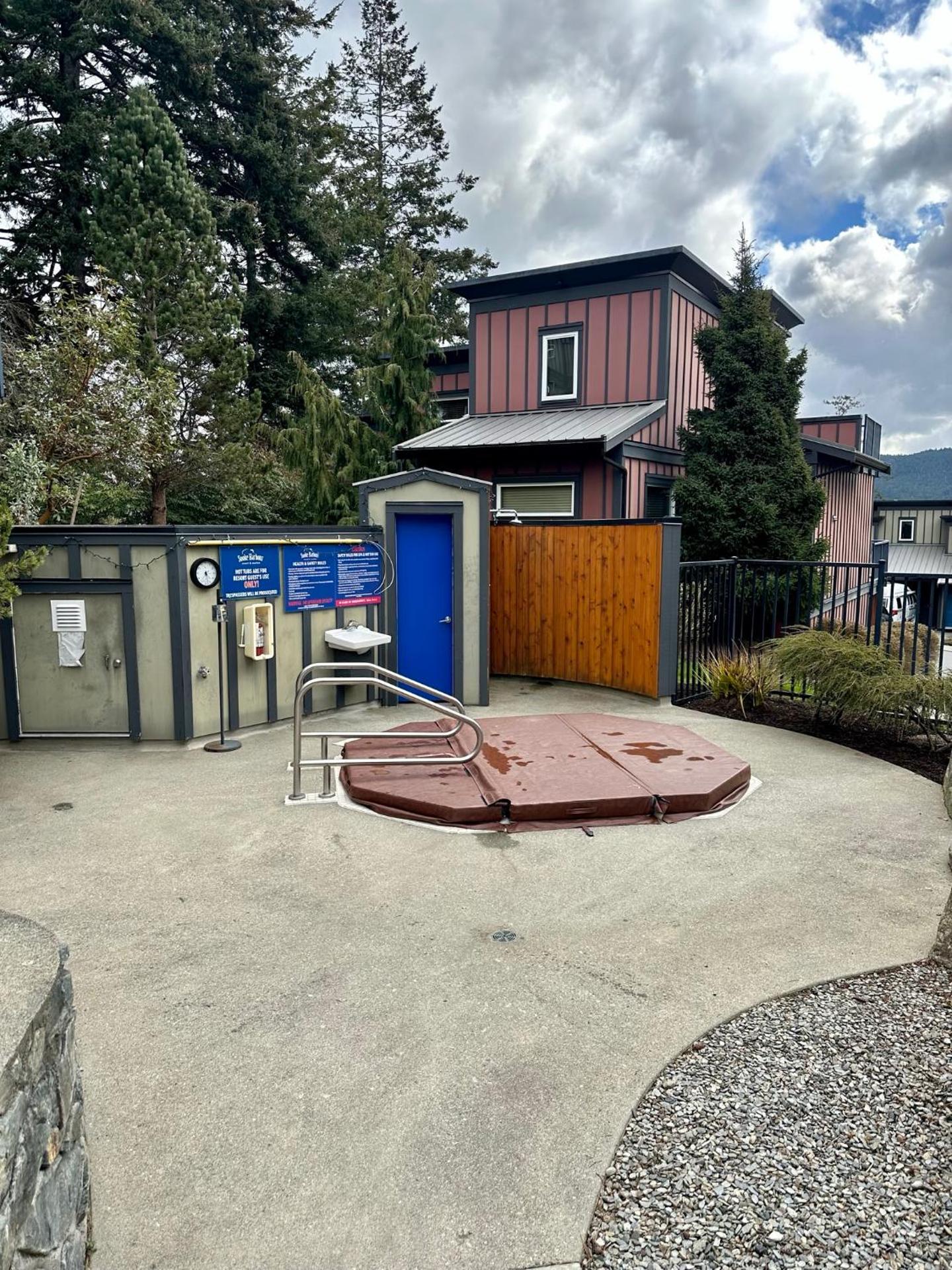 Sooke Harbour Getaway