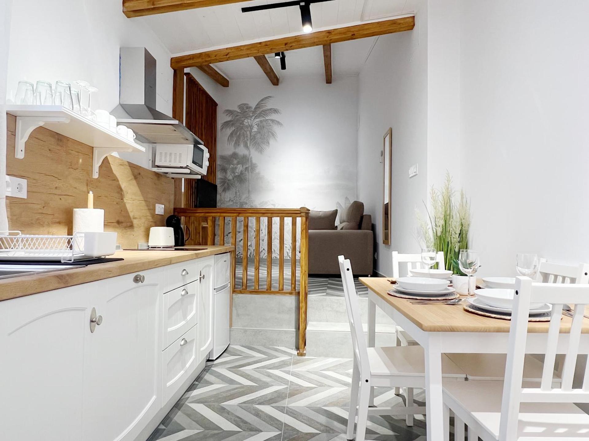 Kitchen or kitchenette