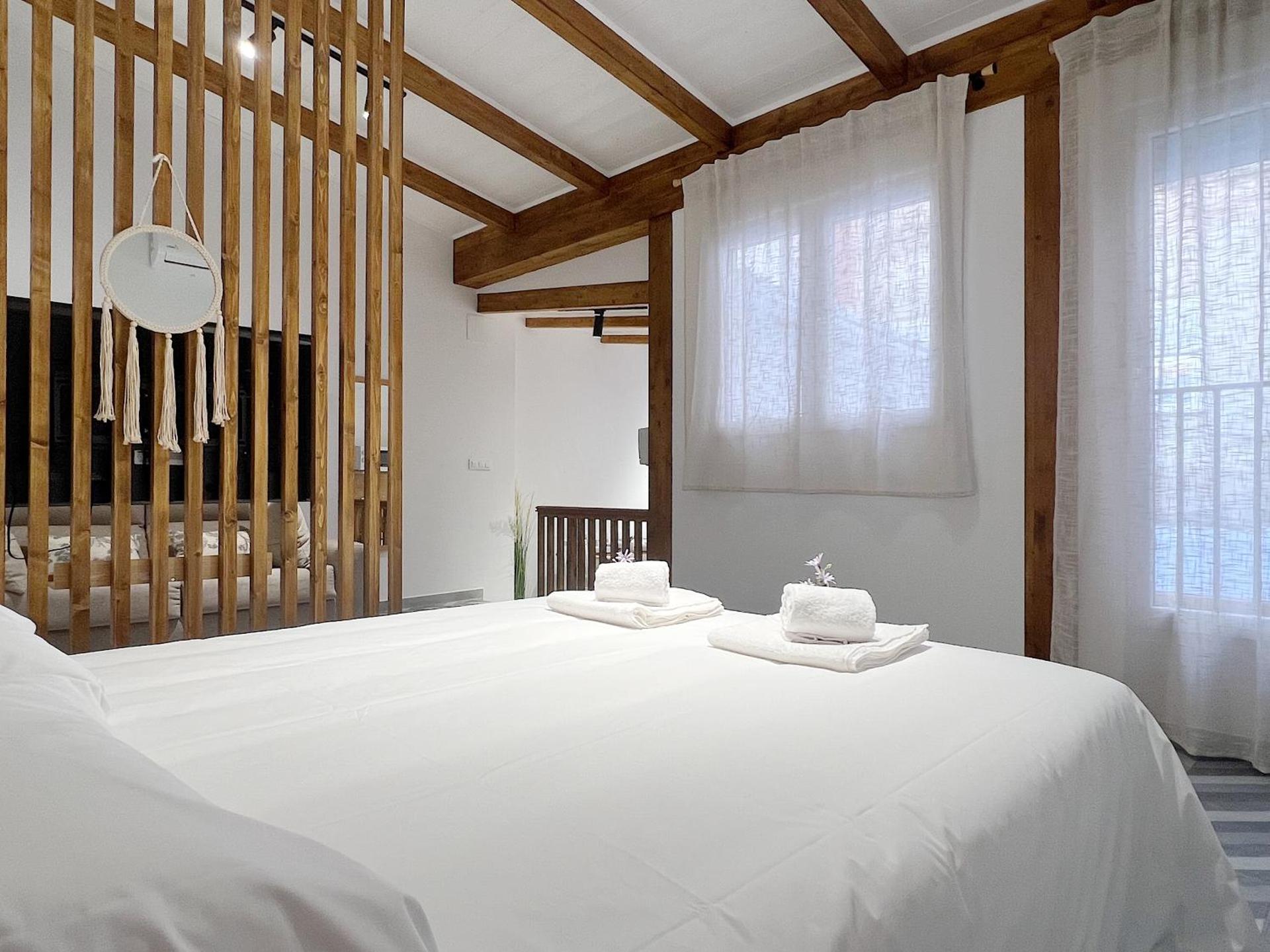 Encantador apartamento vigas de madera