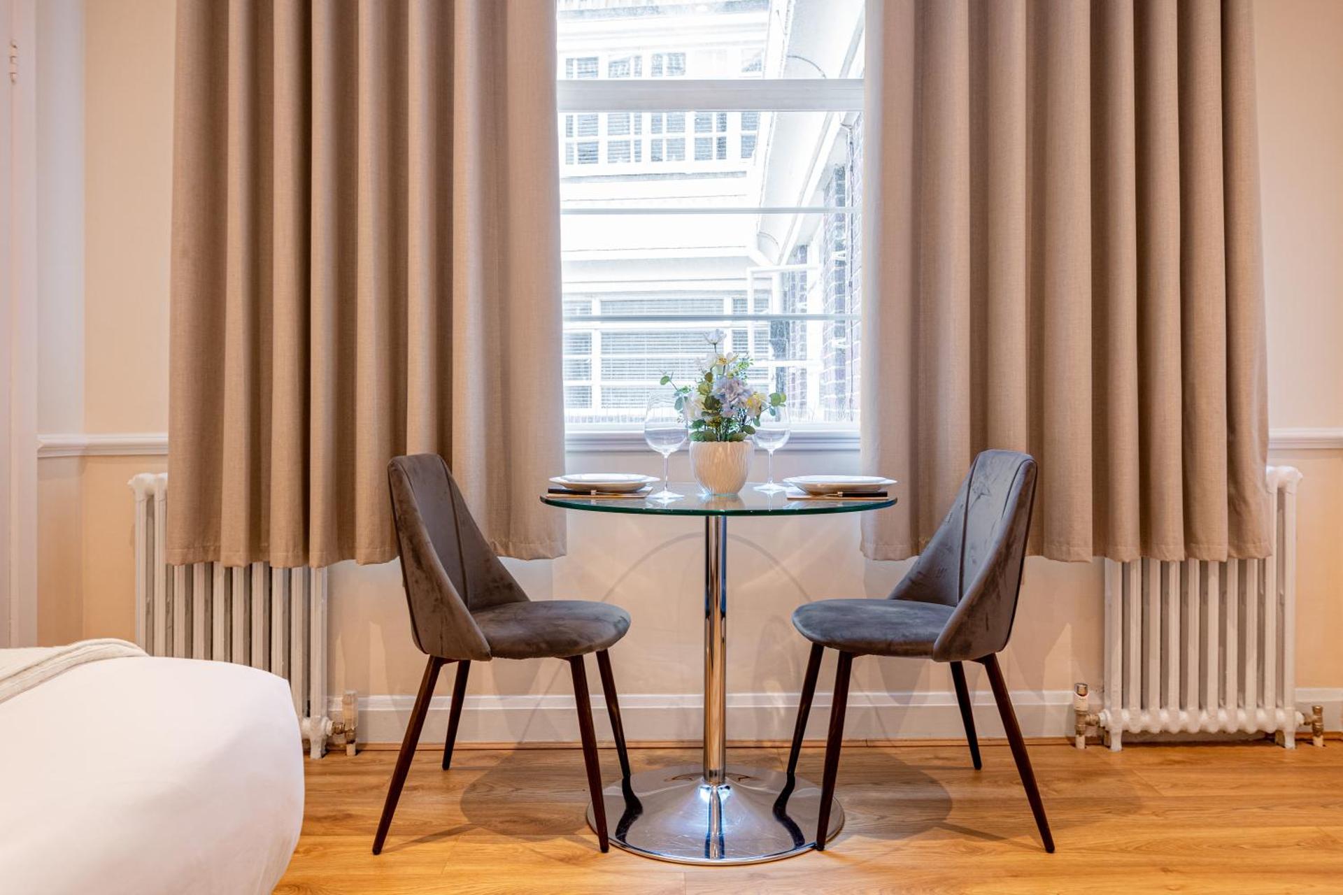 Charming Studio in Prestigious Chelsea