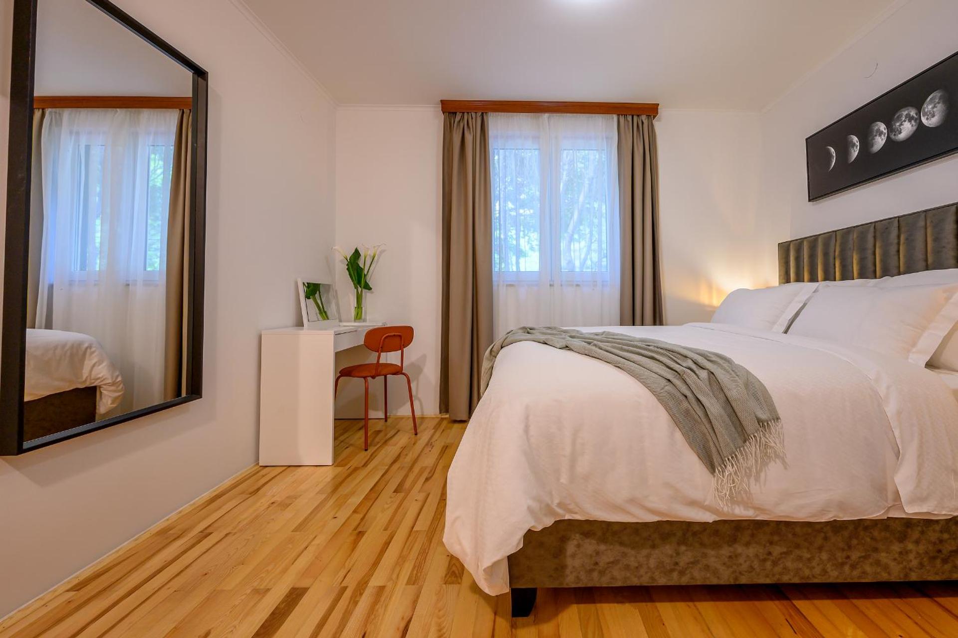 Yellow house with private parking