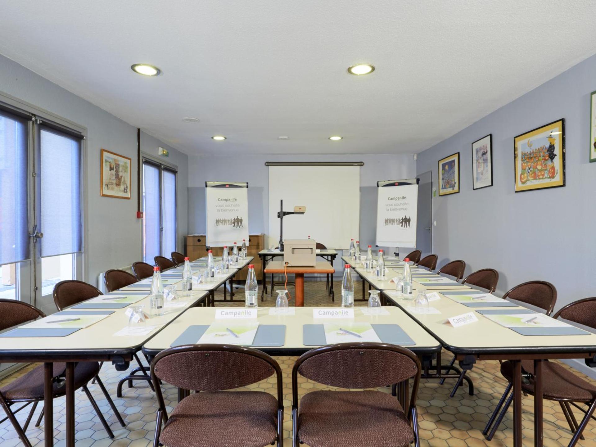 Meeting/conference room