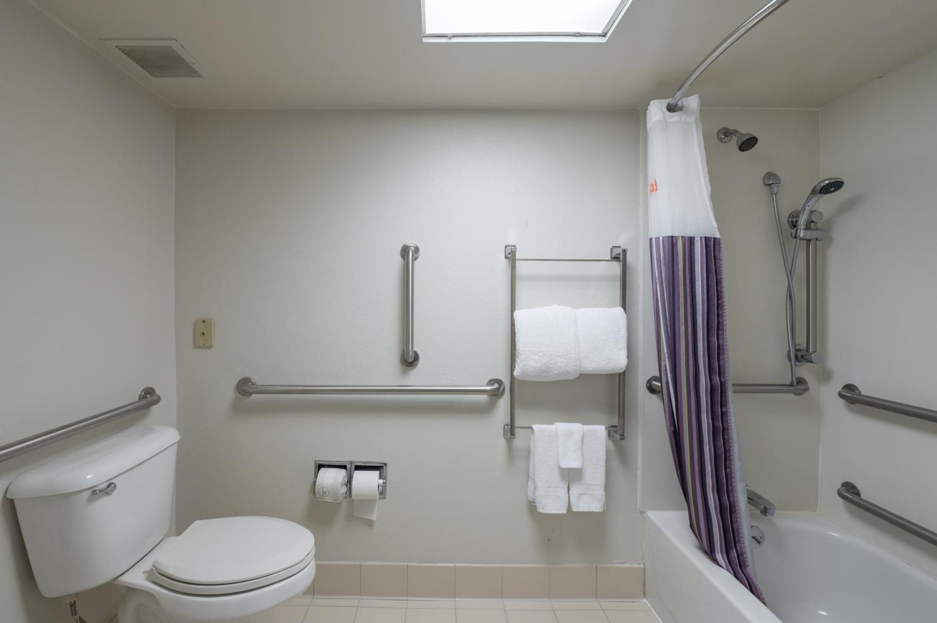 Queen Room - Disability Access