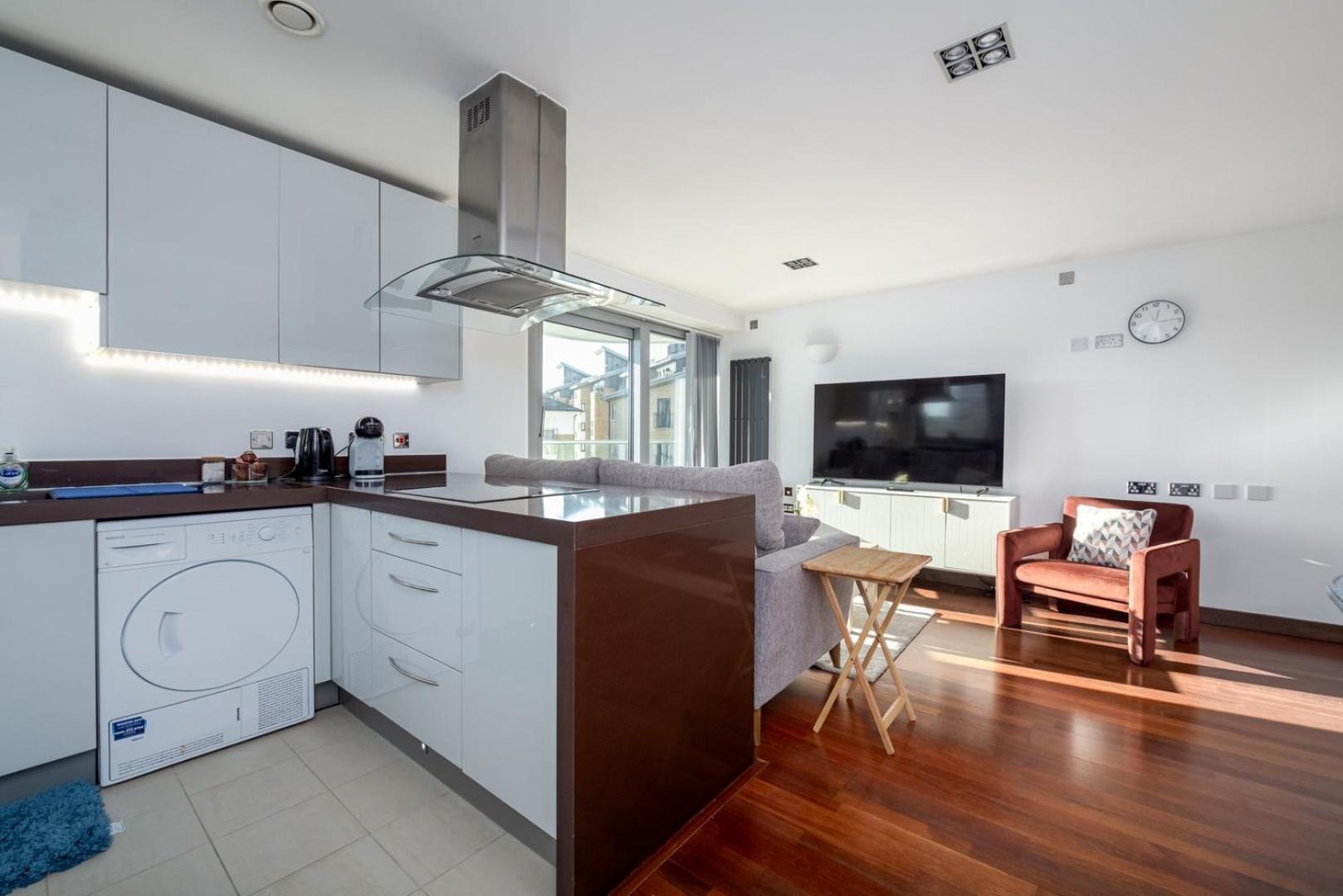 GuestReady - 2BR in Battersea with Balcony