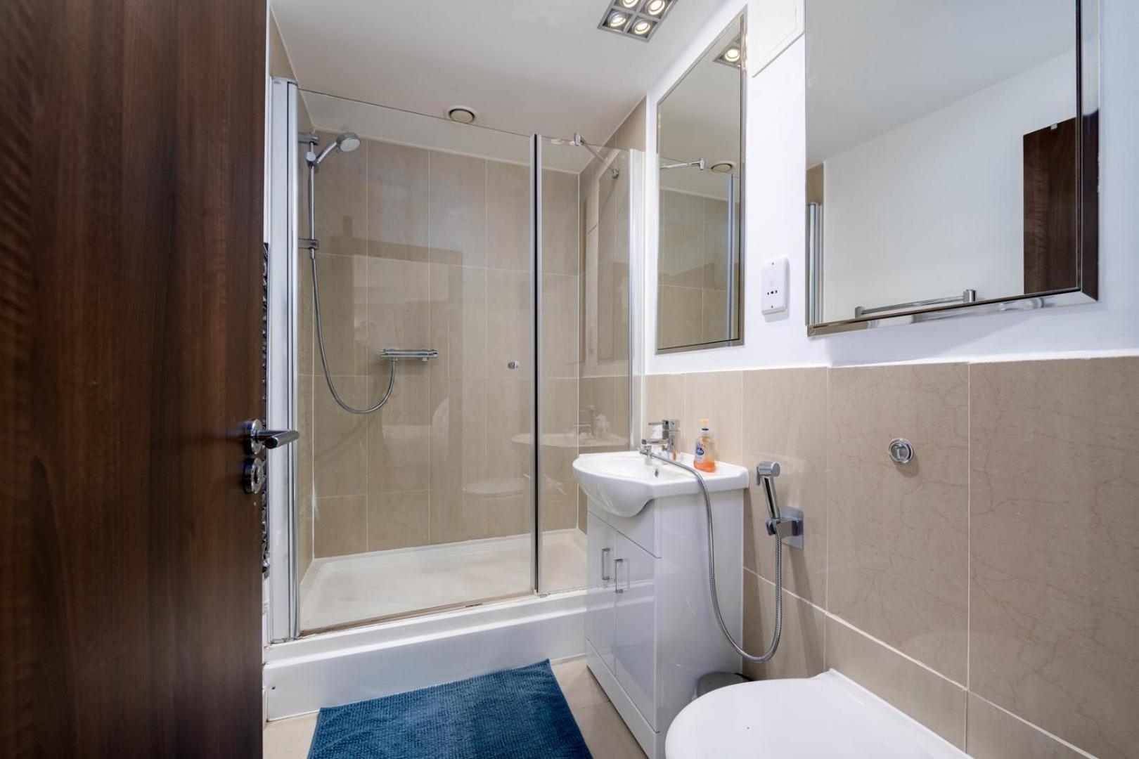 GuestReady - 2BR in Battersea with Balcony