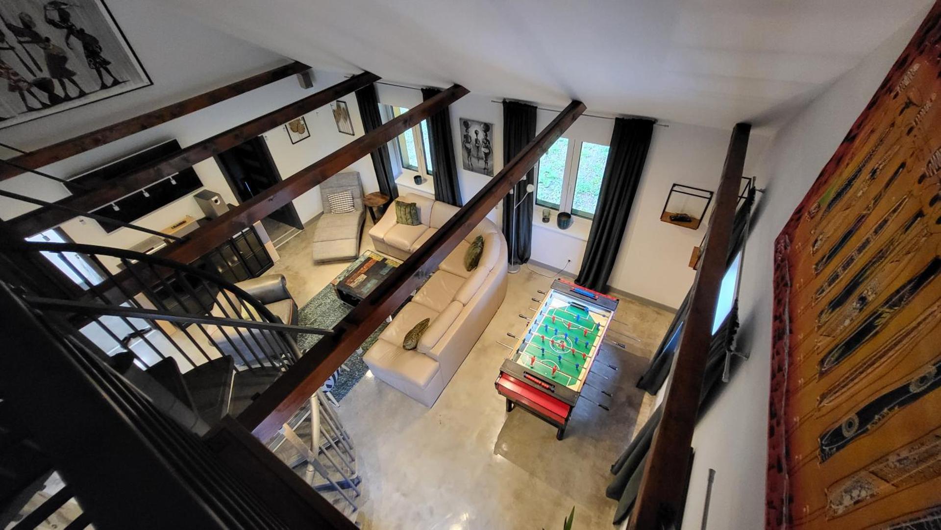 Communal lounge/ TV room