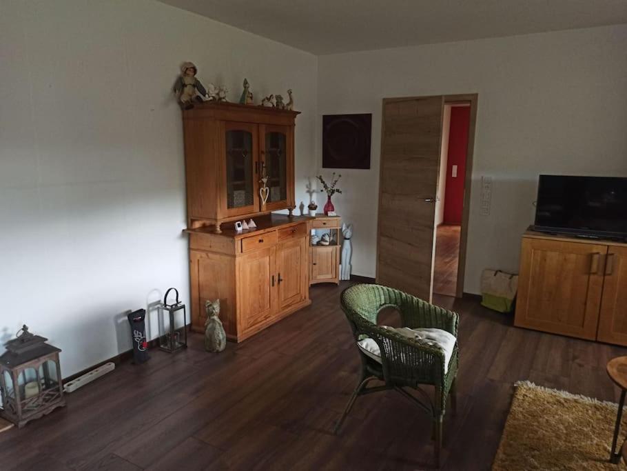 schön eingerichtet Wohnung