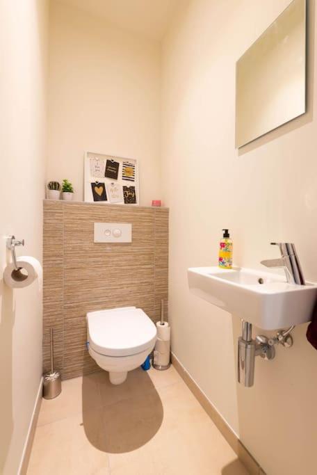 Casa Matti - Modern Apartment with Canal View and Terrace