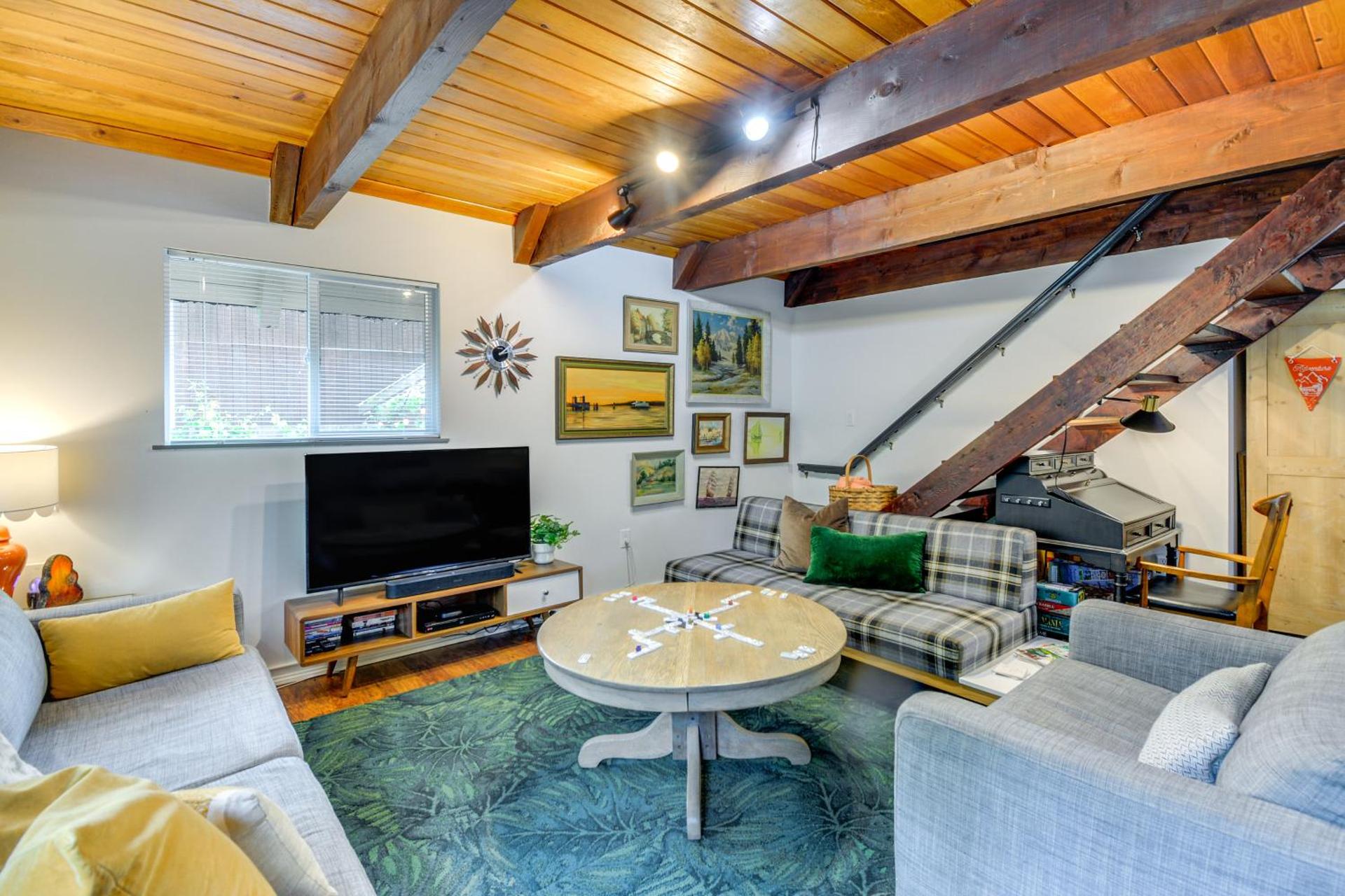 Coastal Cabin with Puget Sound and Rainier Views!