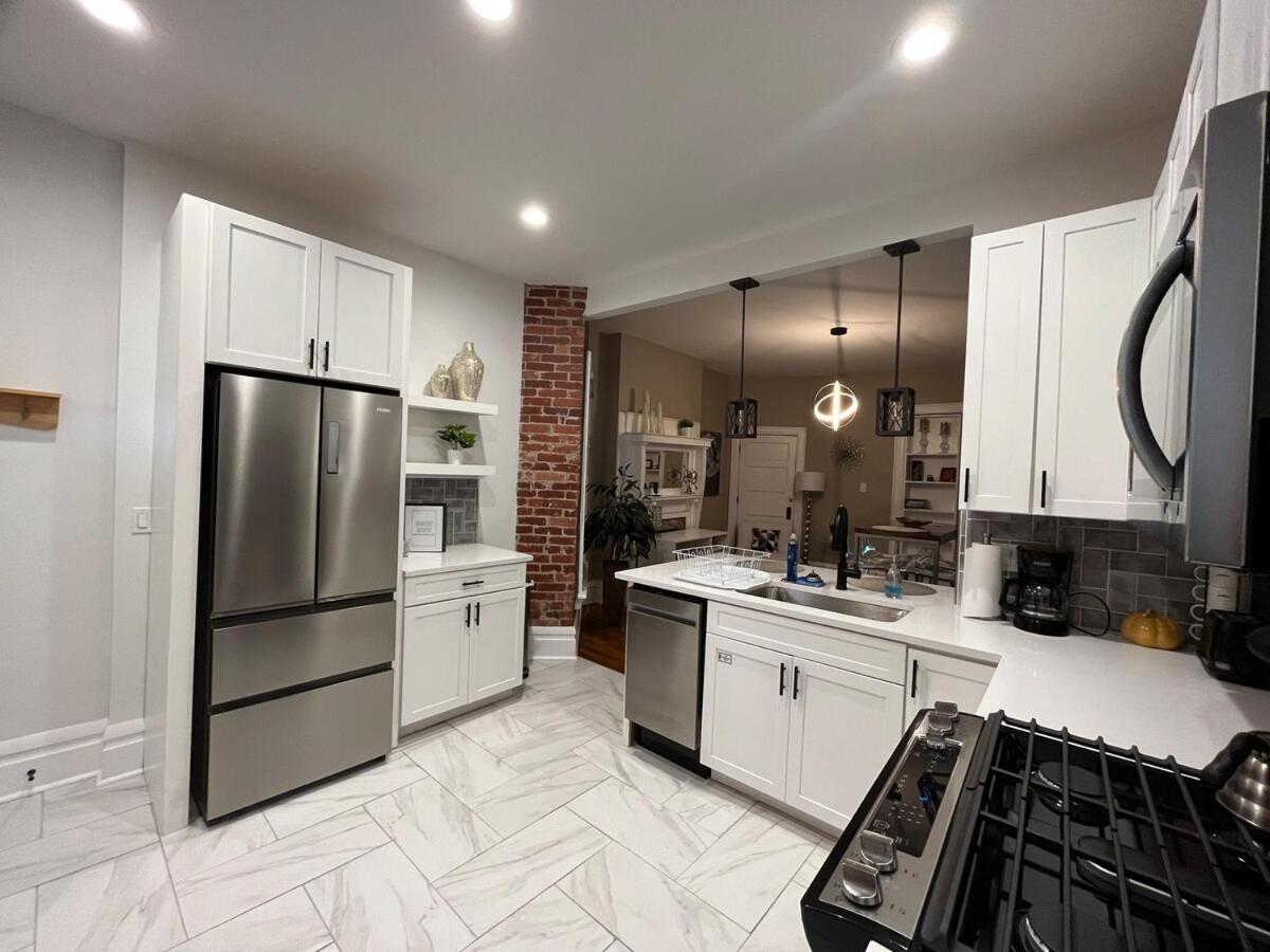 2 BR Totally Renovated and Chic