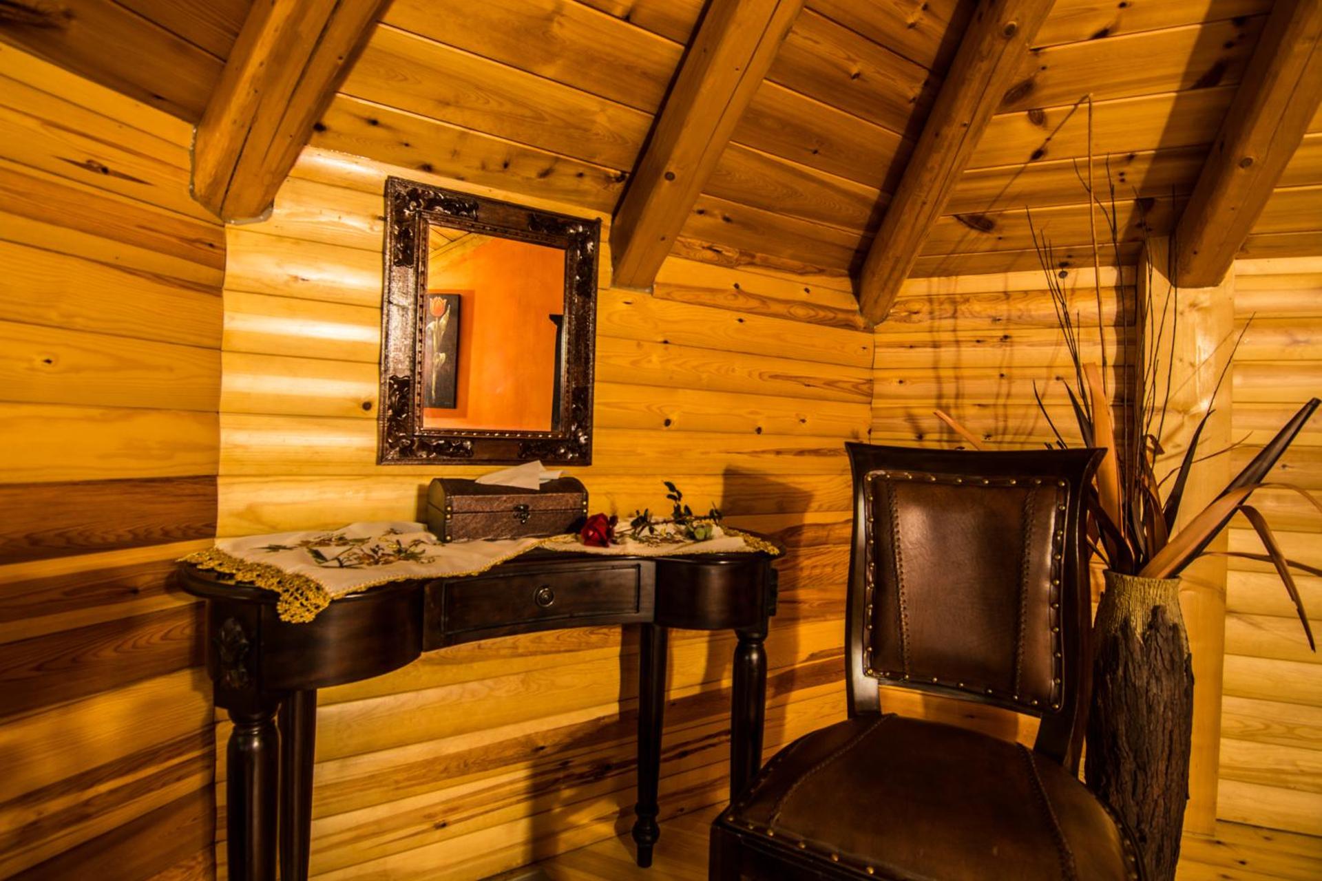 Grand Suite with Hydromassage and Fireplace