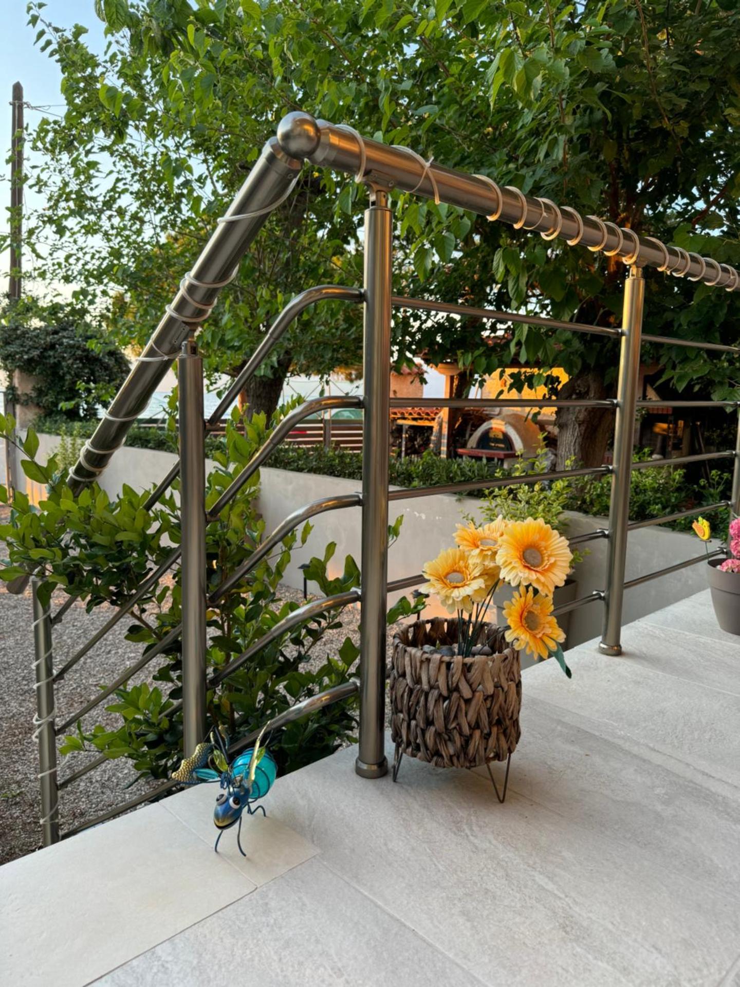 Akrotiri Luxury Suites