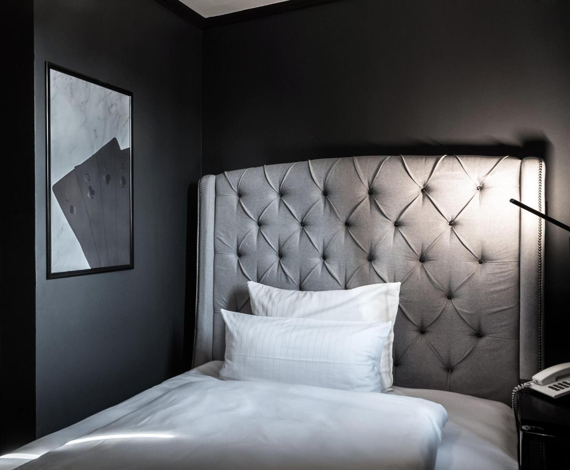 Hotel Belmont Classic