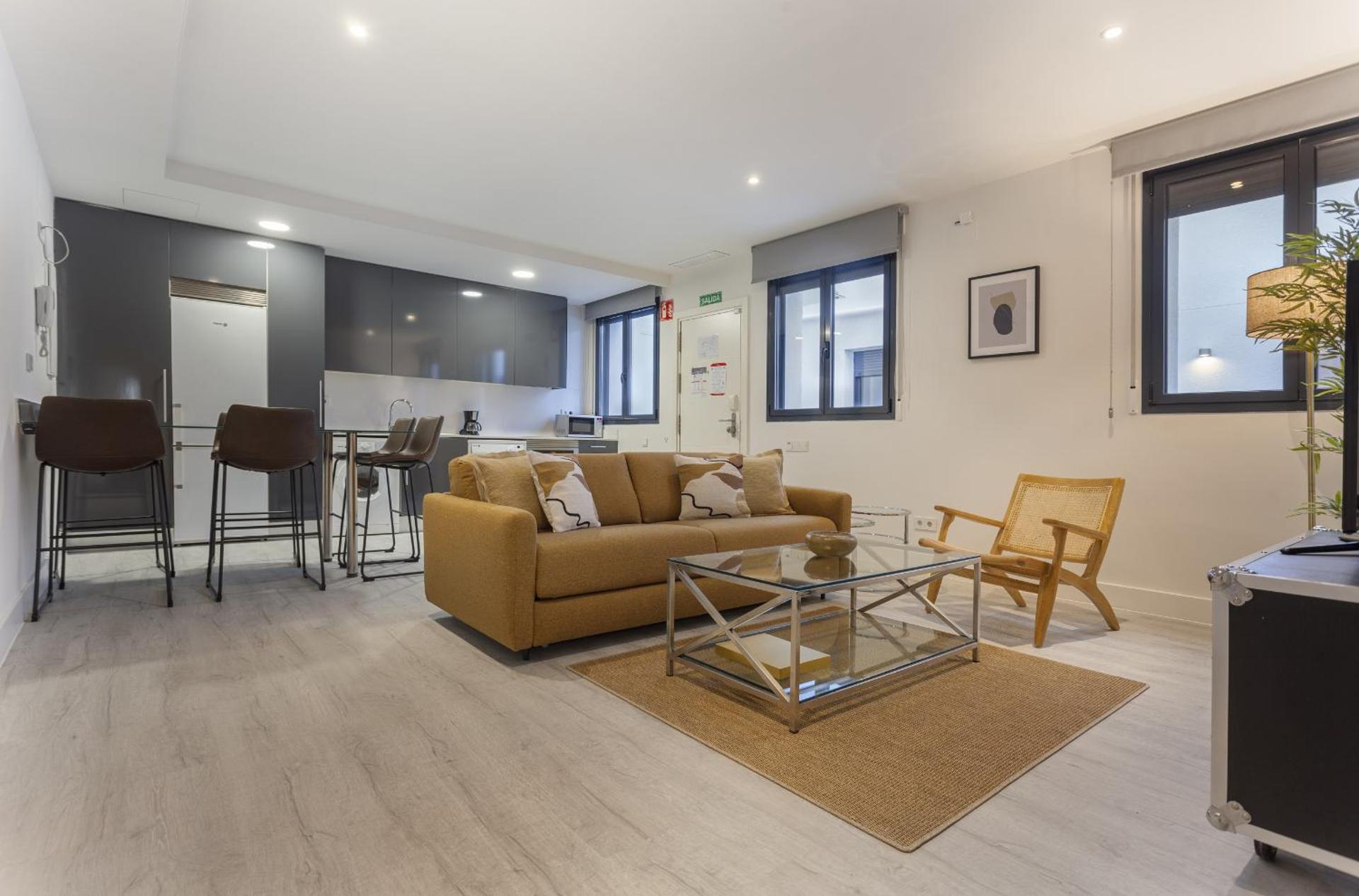 Communal lounge/ TV room