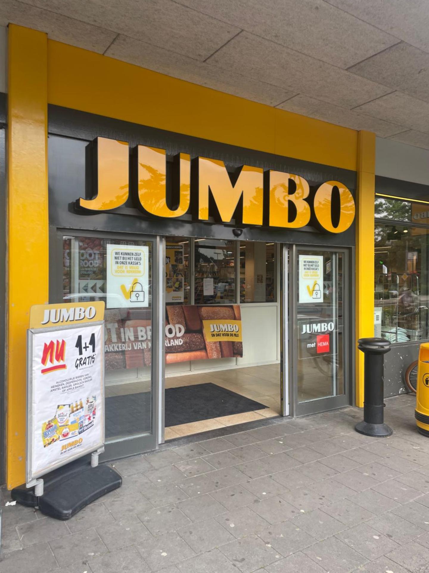 Supermarket/grocery shop