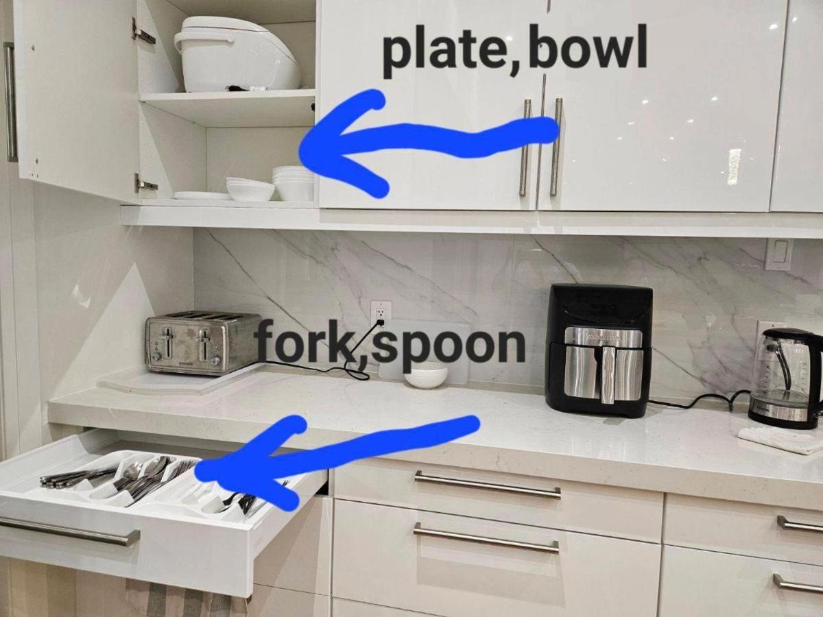 Comfortable Room in Toronto next to Yorkdale mall