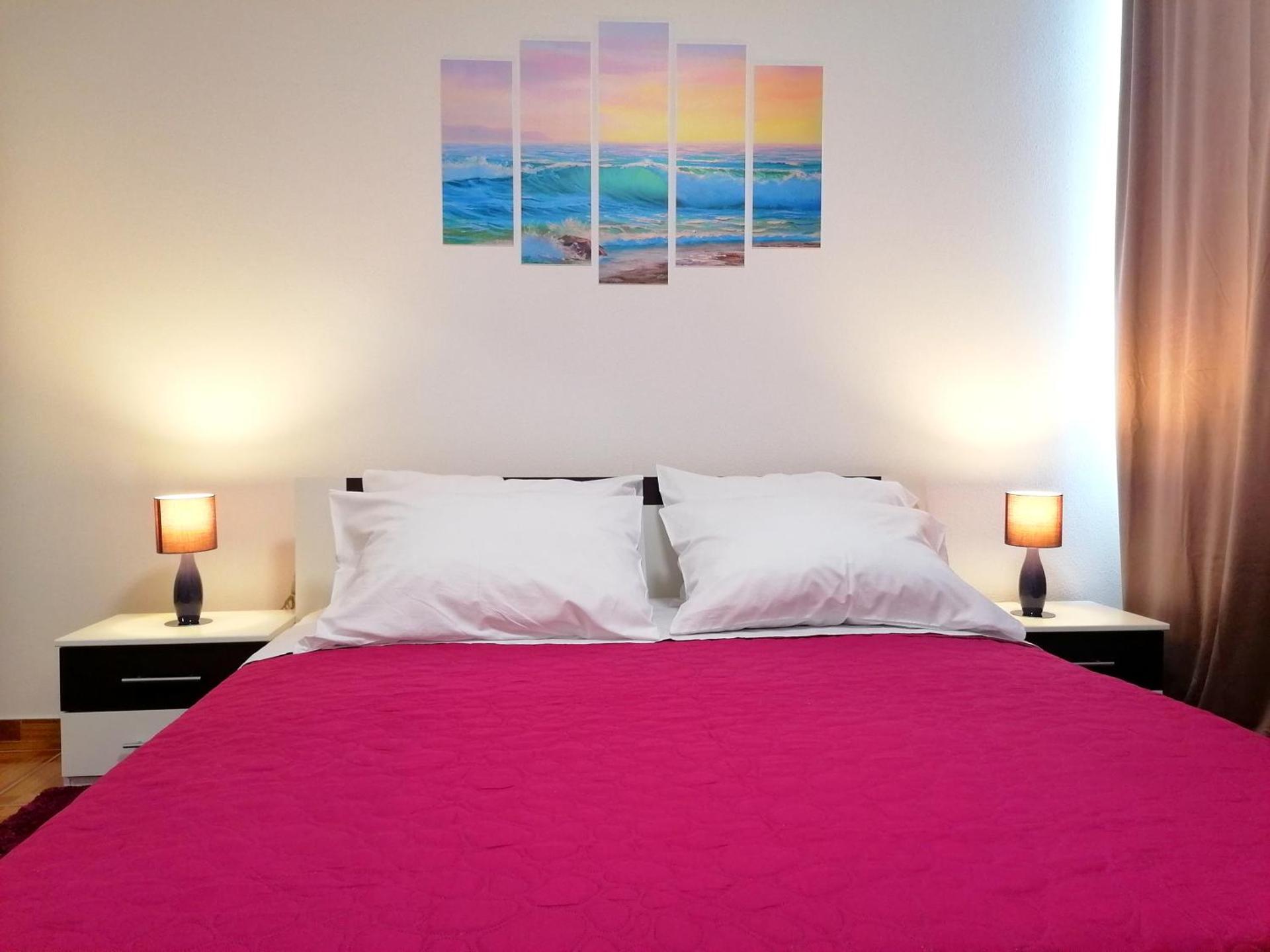 TRI KRALJA - THREE KINGS Apartments in the center with private parking