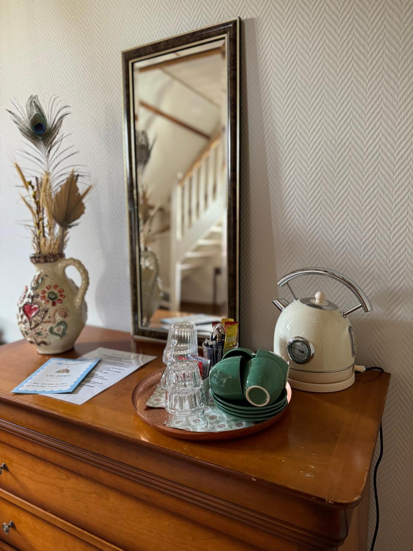 Coffee/tea facilities