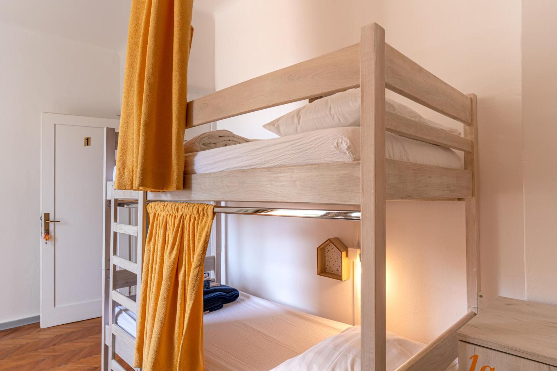 Bed in 4-Bed Mixed Dormitory Room