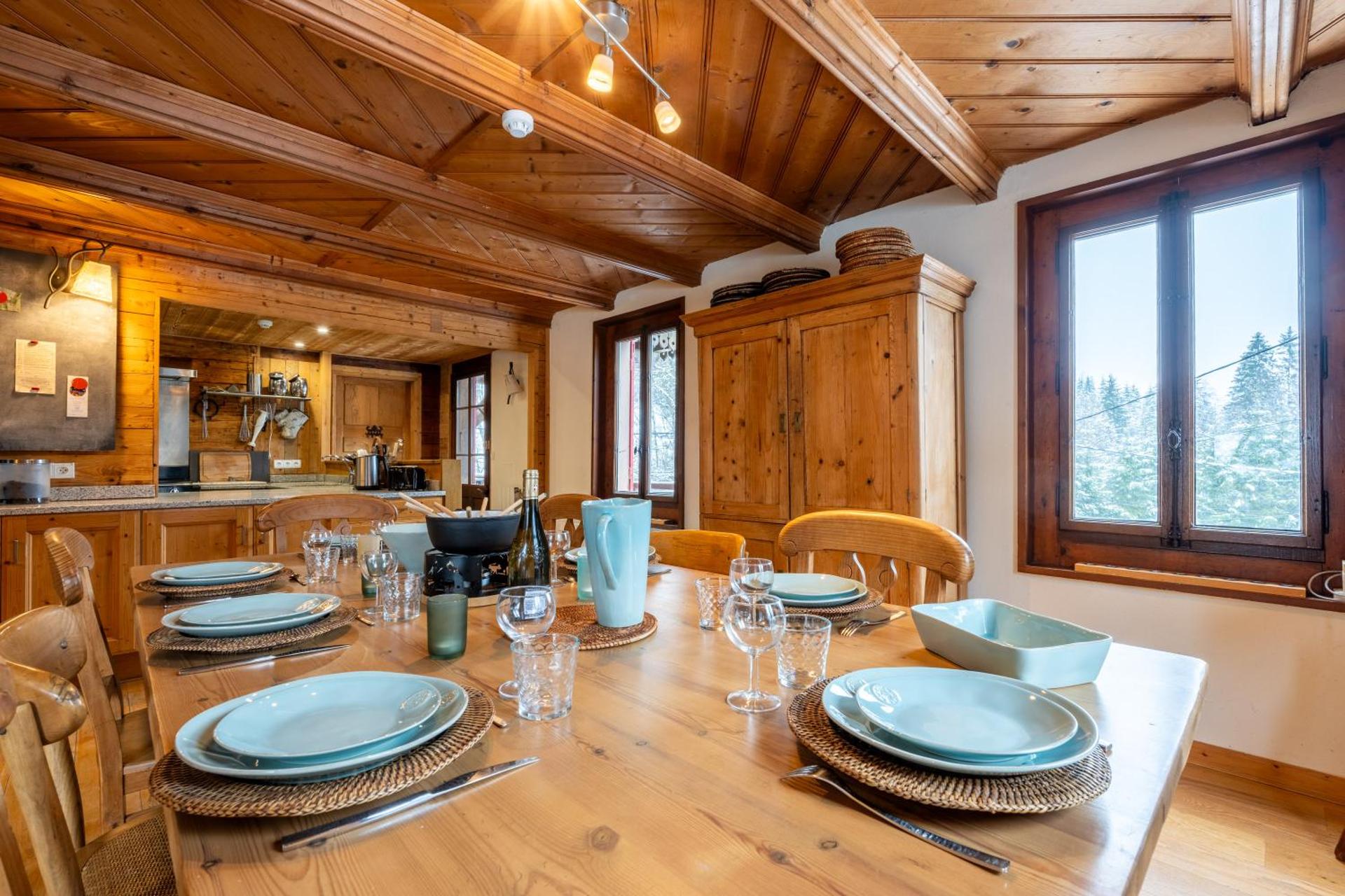 Chalet-Sixtine A large family chalet of 600m2 near La Clusaz