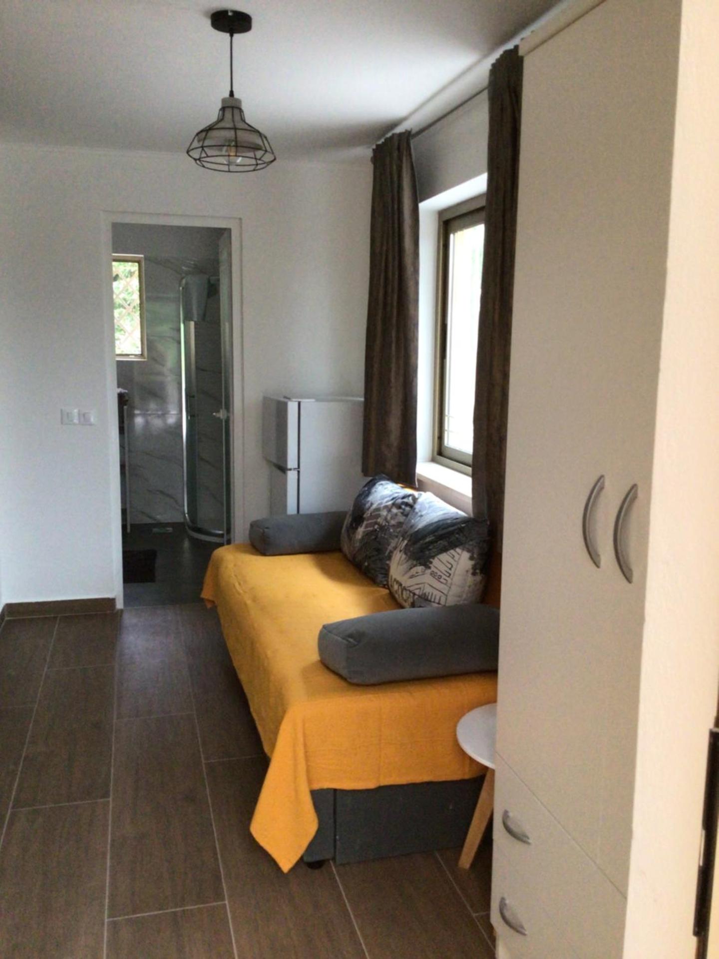 Queen Room with Garden View