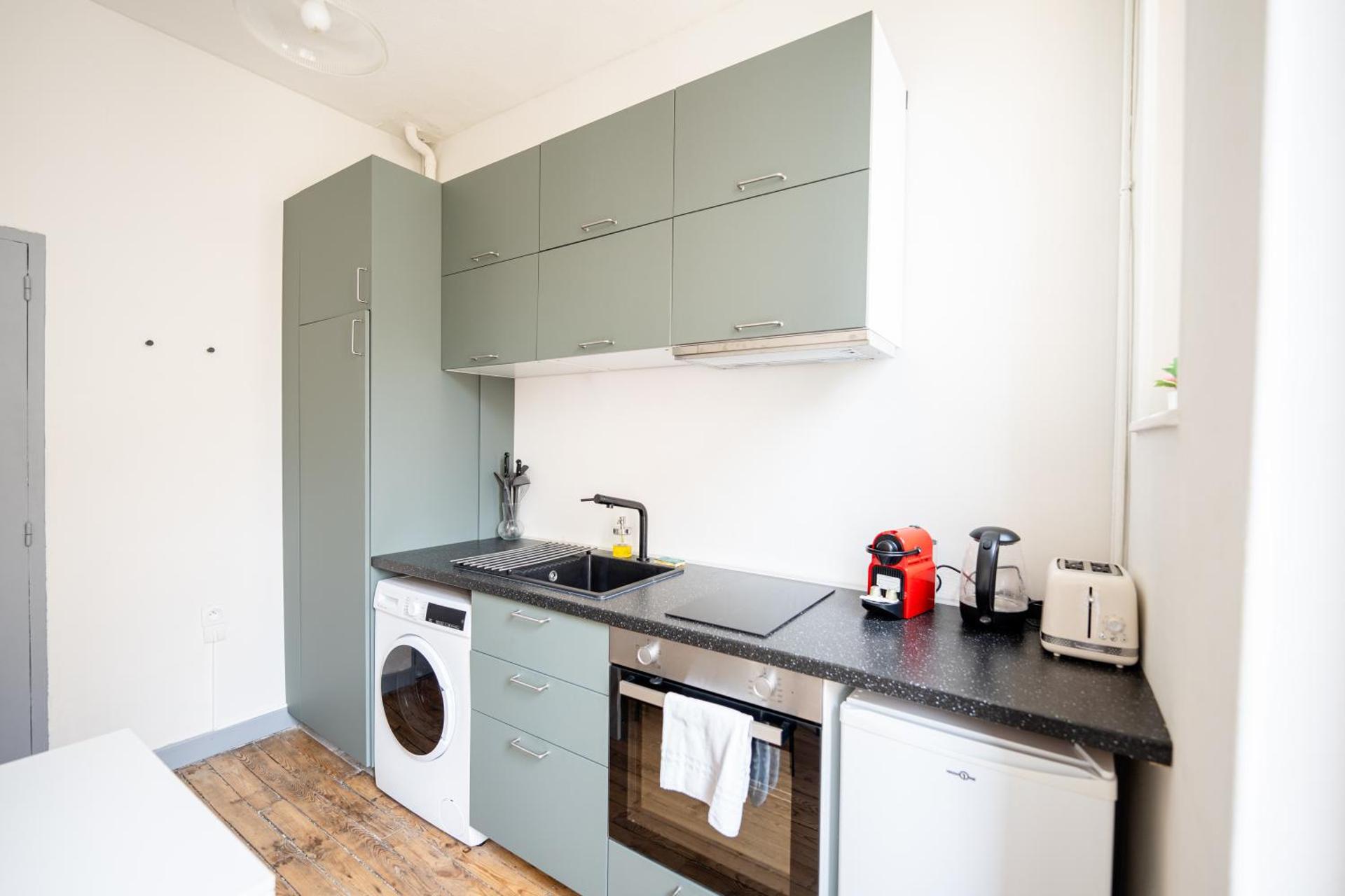 Kitchen or kitchenette