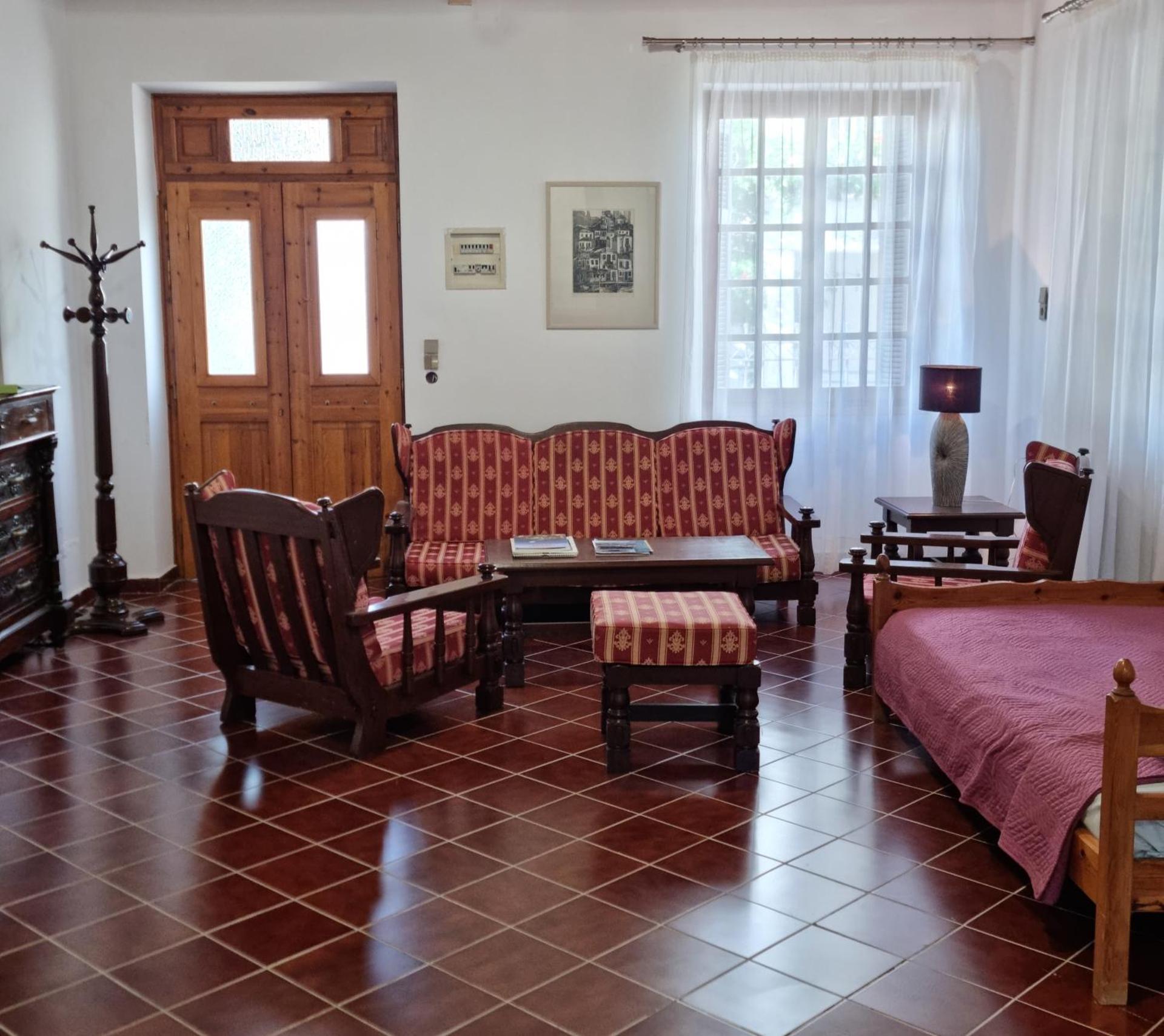 Archontiko Taxiarches Kymi Evia