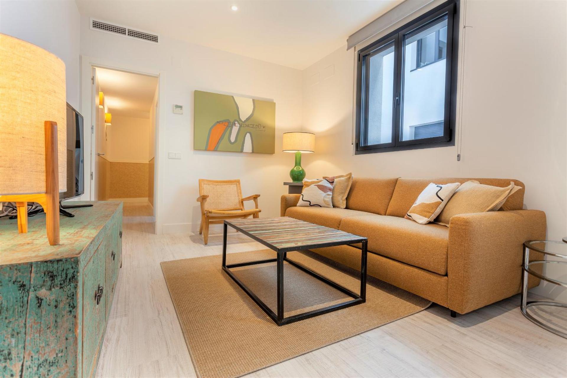 Communal lounge/ TV room