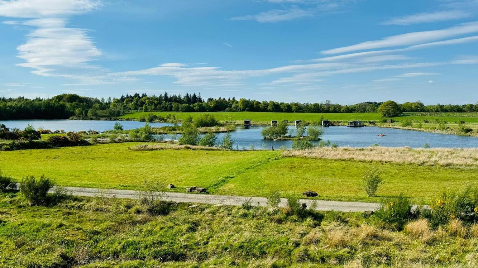 Couston Lakes Resorts