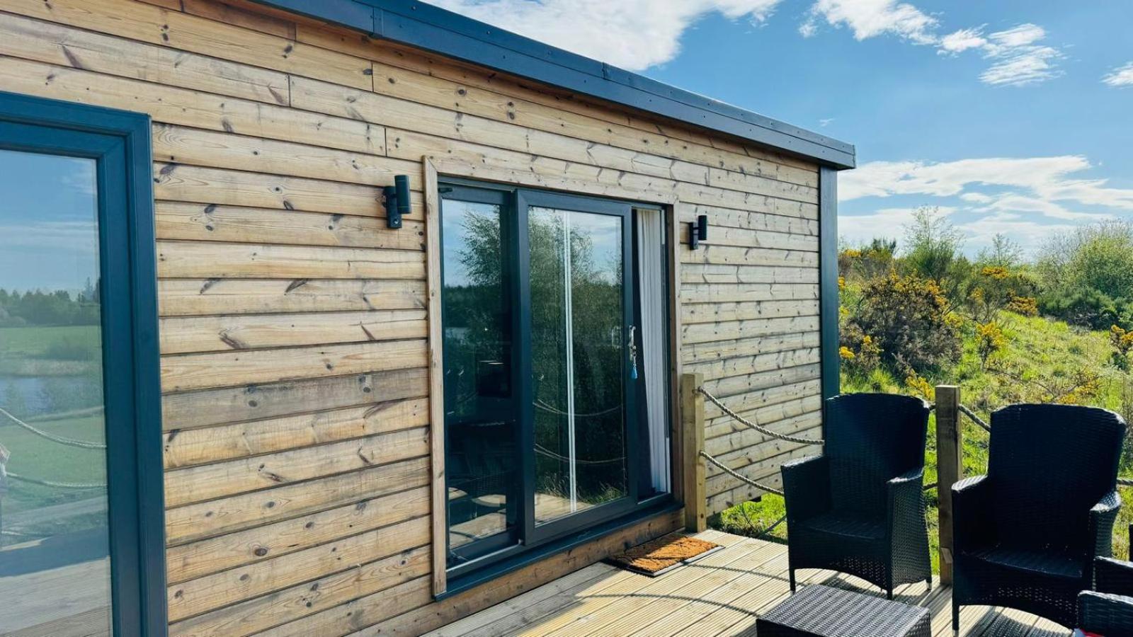 Couston Lakes Resorts