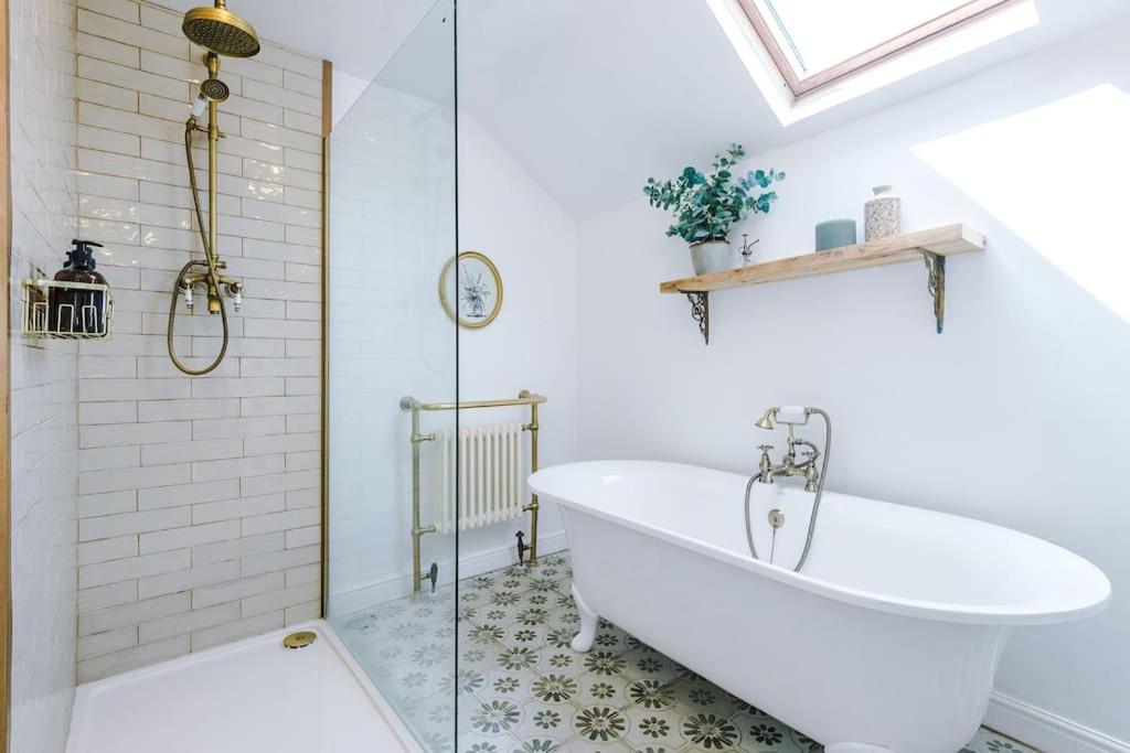 Rufloreo Dale - homely and central