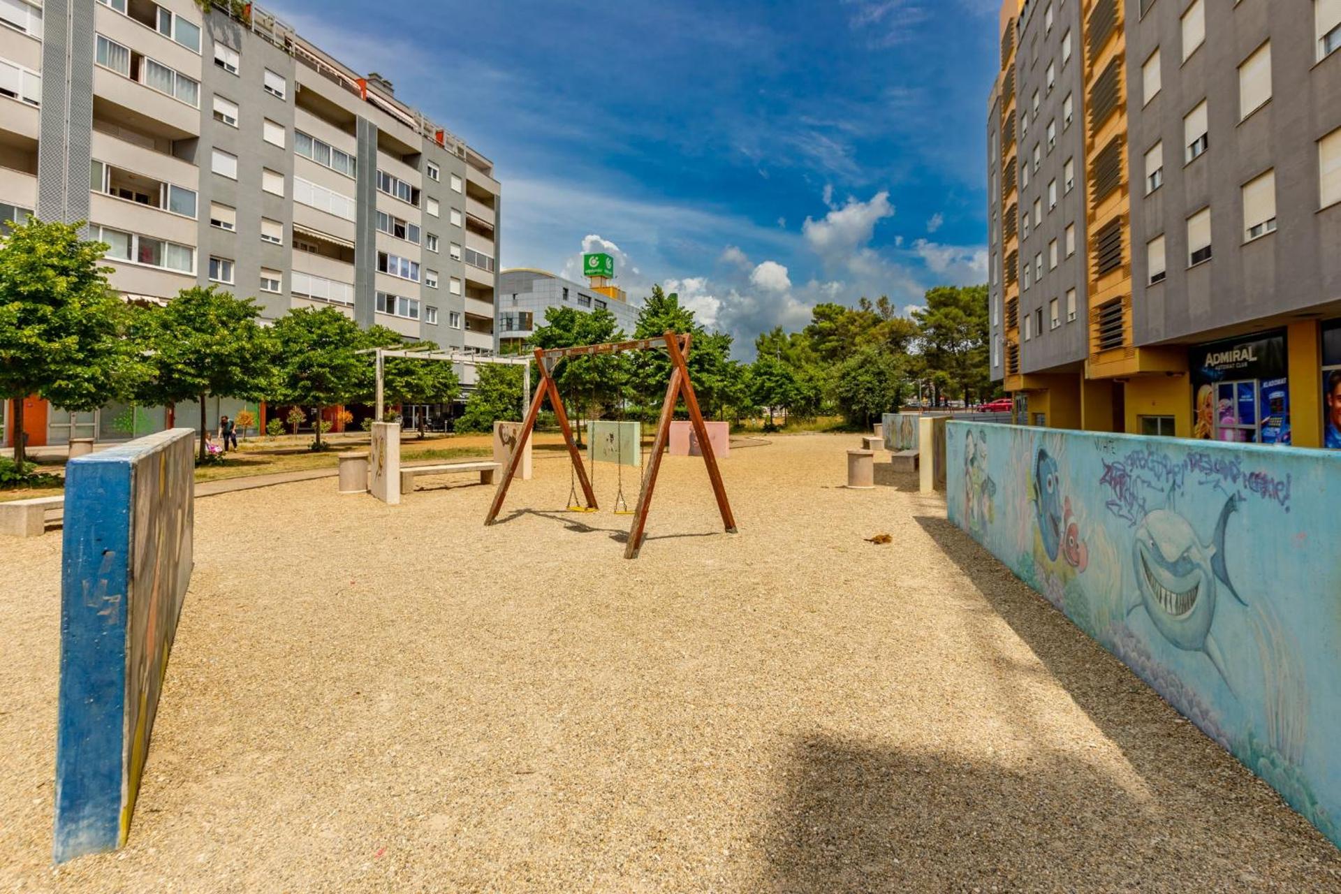 Amarena Studio with free private parking