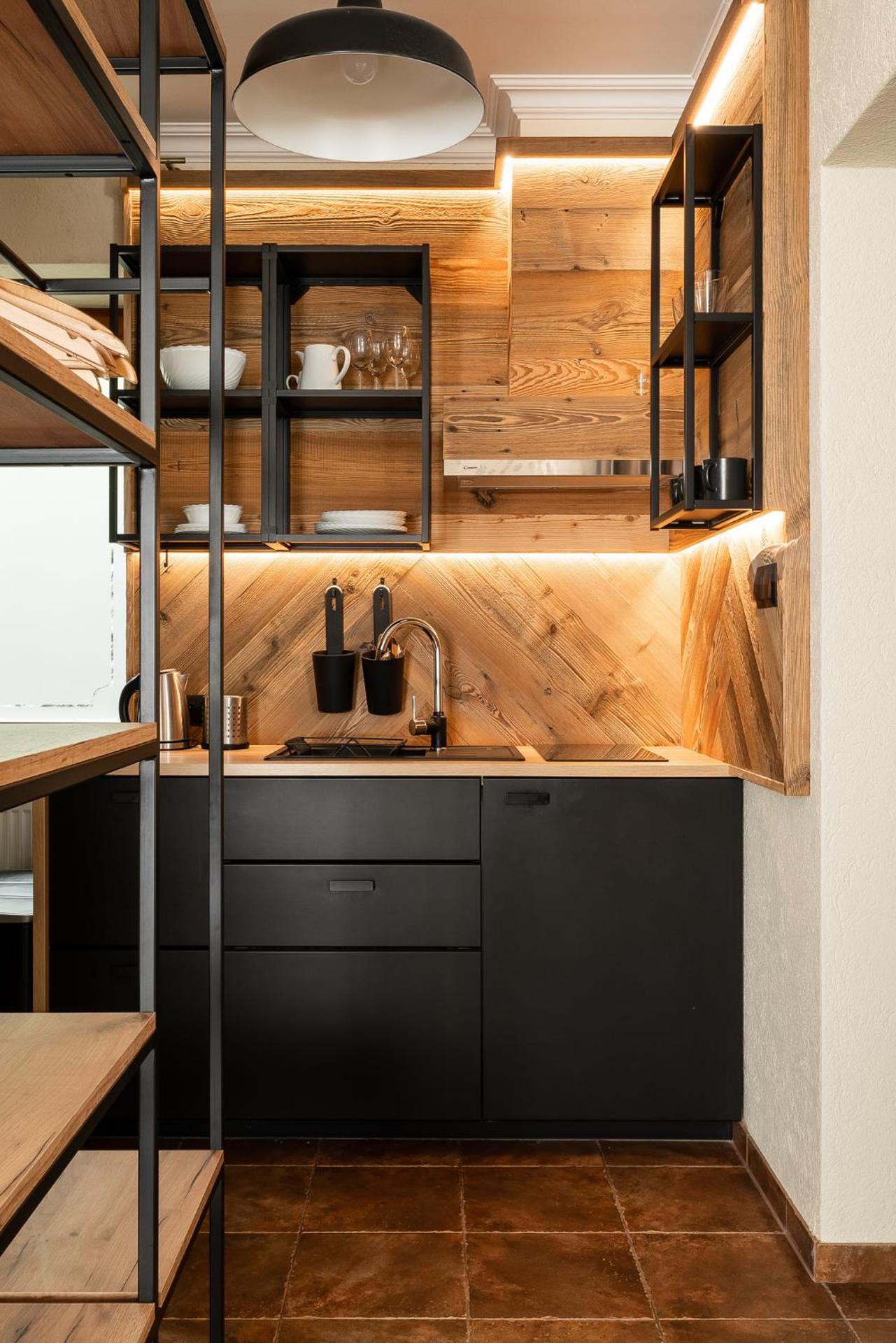 Kitchen or kitchenette