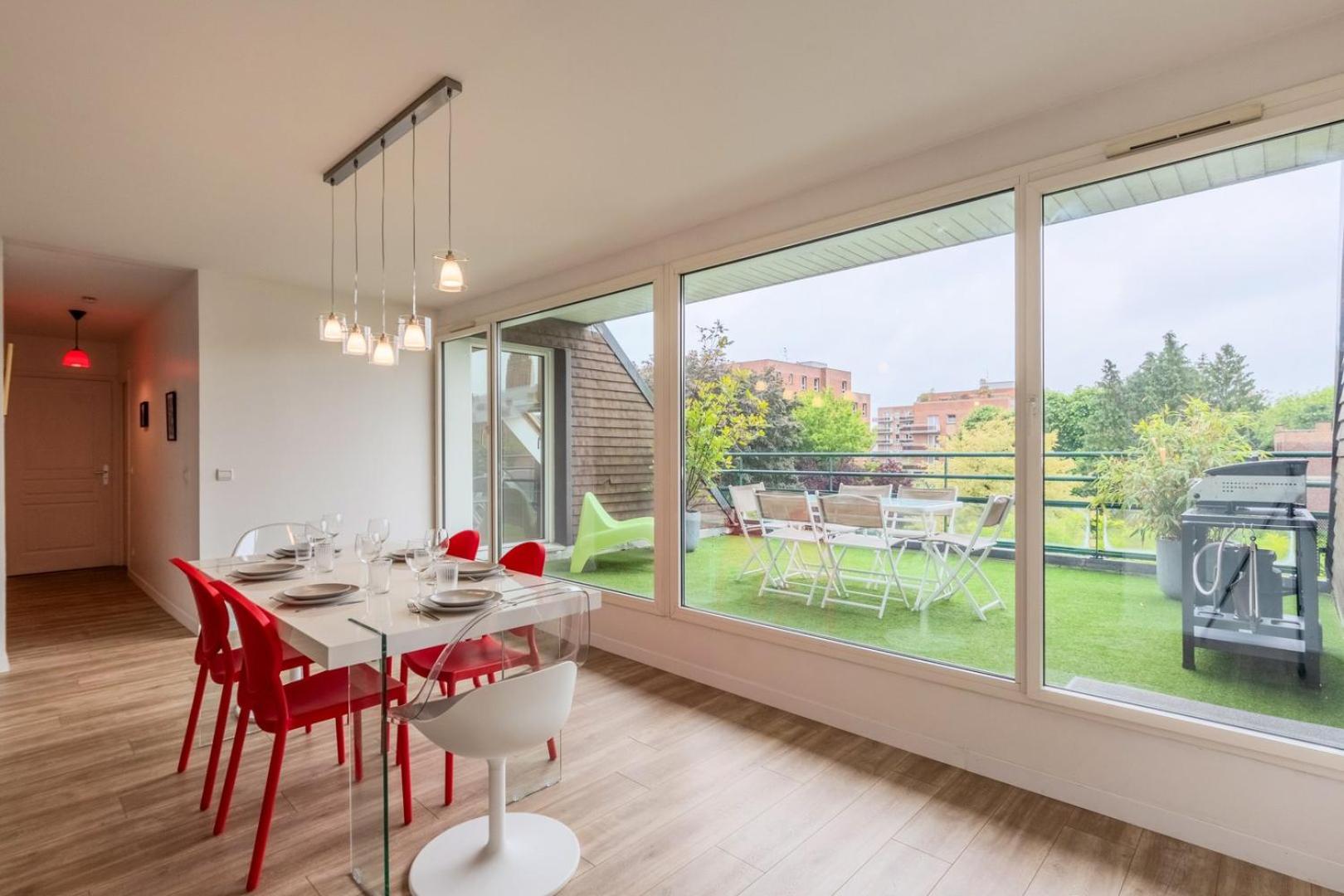 Appart 3 chambres avec parking privé et terrasse