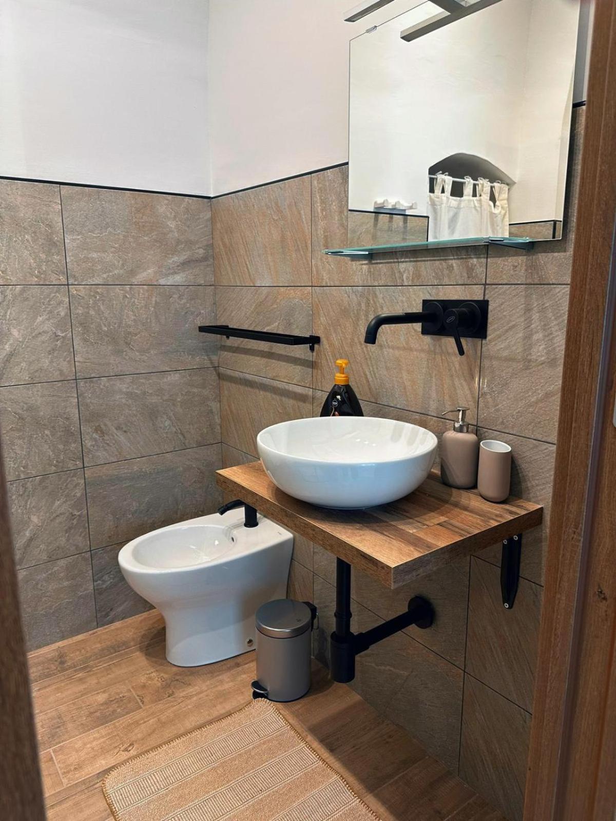 HOME SWEET HOME Antonella