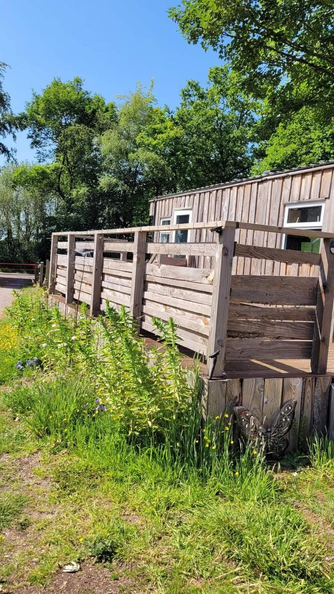 Postwood Gardens Balmoral Country Cabin