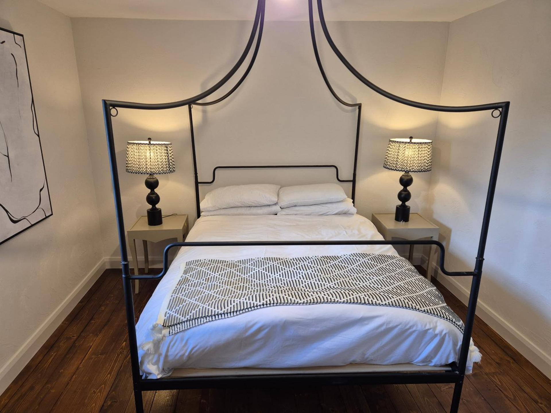 Darcy Magee Apartment No1