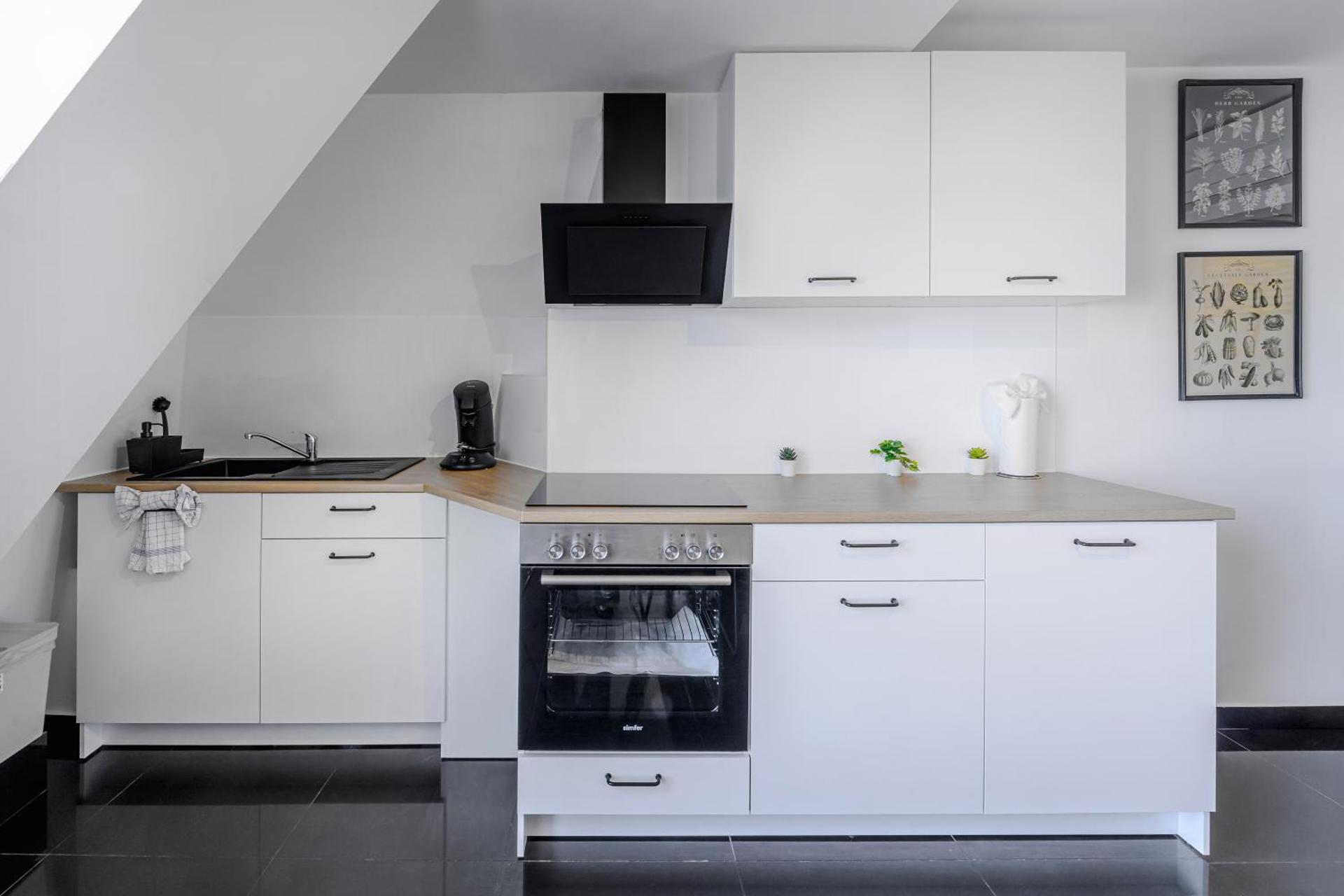 Kitchen or kitchenette